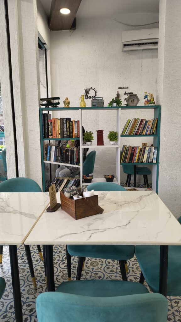 aesthetic cafe in Delhi