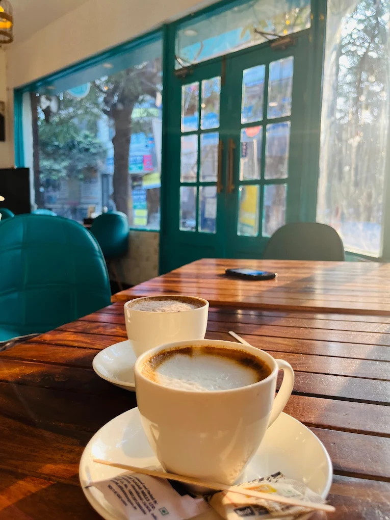 cafe in delhi